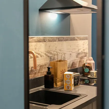 Downtown 2 - Town Centre Apartment