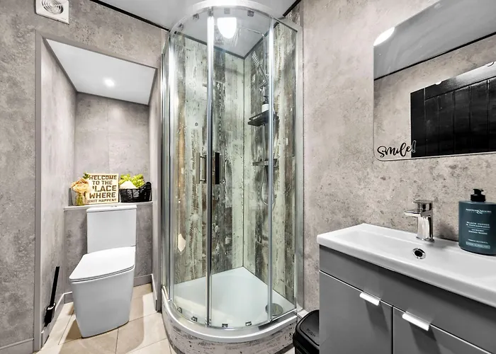 Downtown 2 - Town Centre * 해러게이트